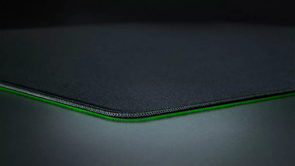 Low profile stitched edges on the Razer Gigantus V2 Pro