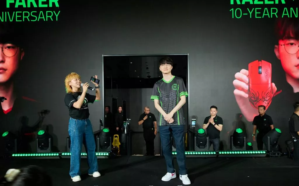 Faker's 10th Year debut anniversary at Razer SEA HQ 