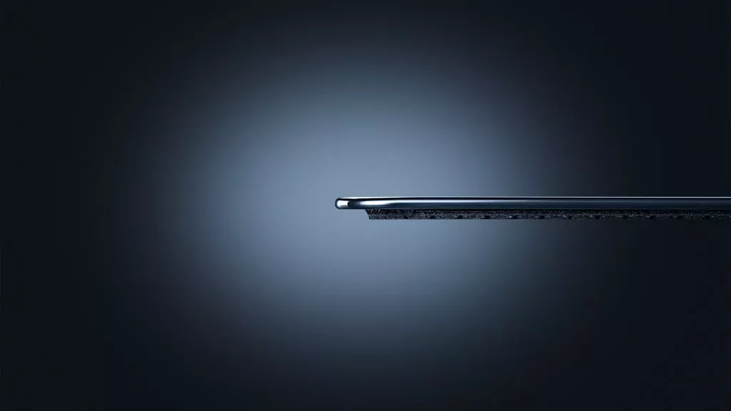 Razer Atlas Pro and its CNC-milled edges.