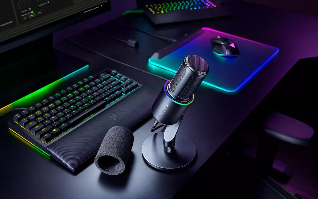 How to Set Up the Razer Seiren V3 Pro: Mic Placement, Gain, and Monitoring