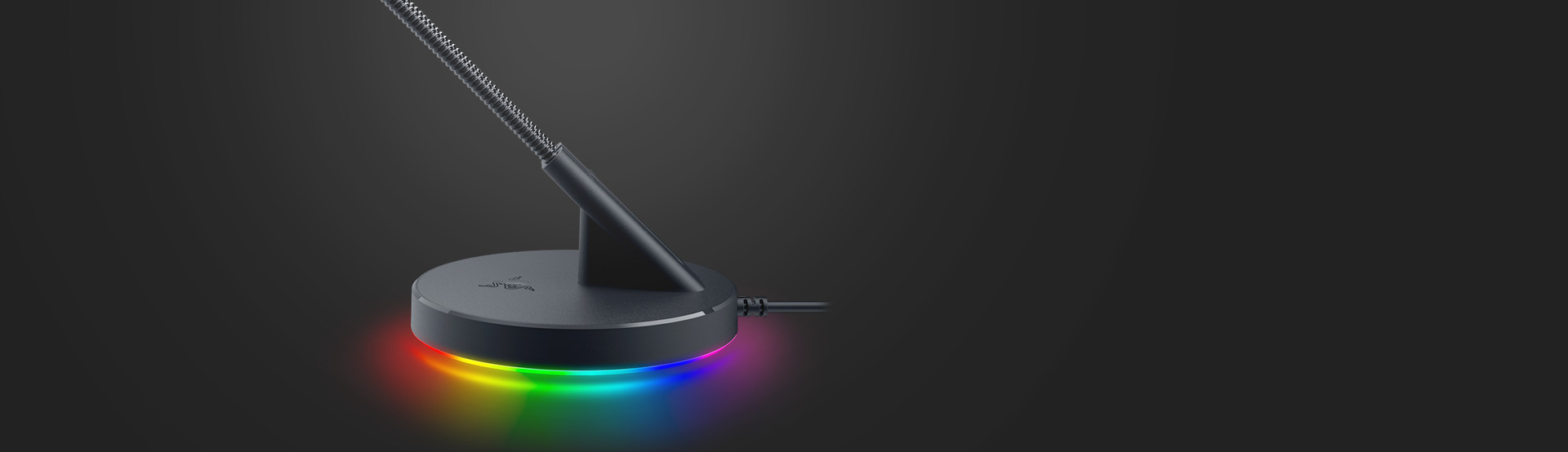 https://assets2.razerzone.com/images/pnx.assets/1728714afcedb7fcd25ea53bedcd5b42/razer-mouse-bungee-v3-chroma-usp2-desktop.jpg