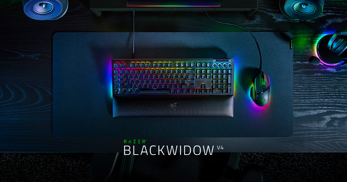 Mechanical Gaming Keyboard - Razer BlackWidow V4 with RGB Lighting 