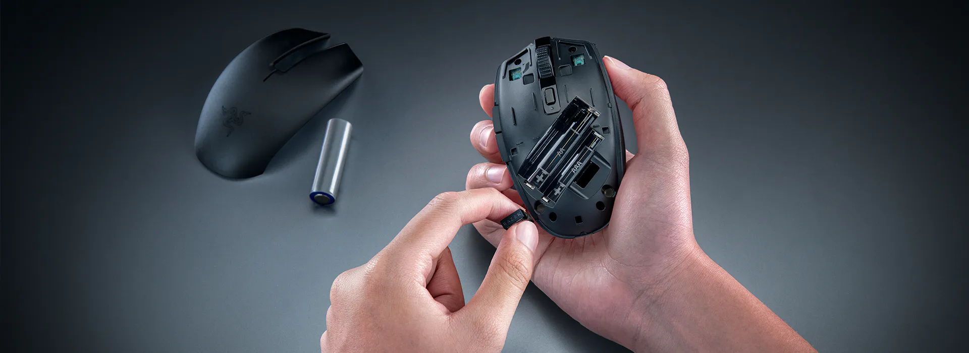 Razer Orochi V2 displaying dual-mode wireless capability