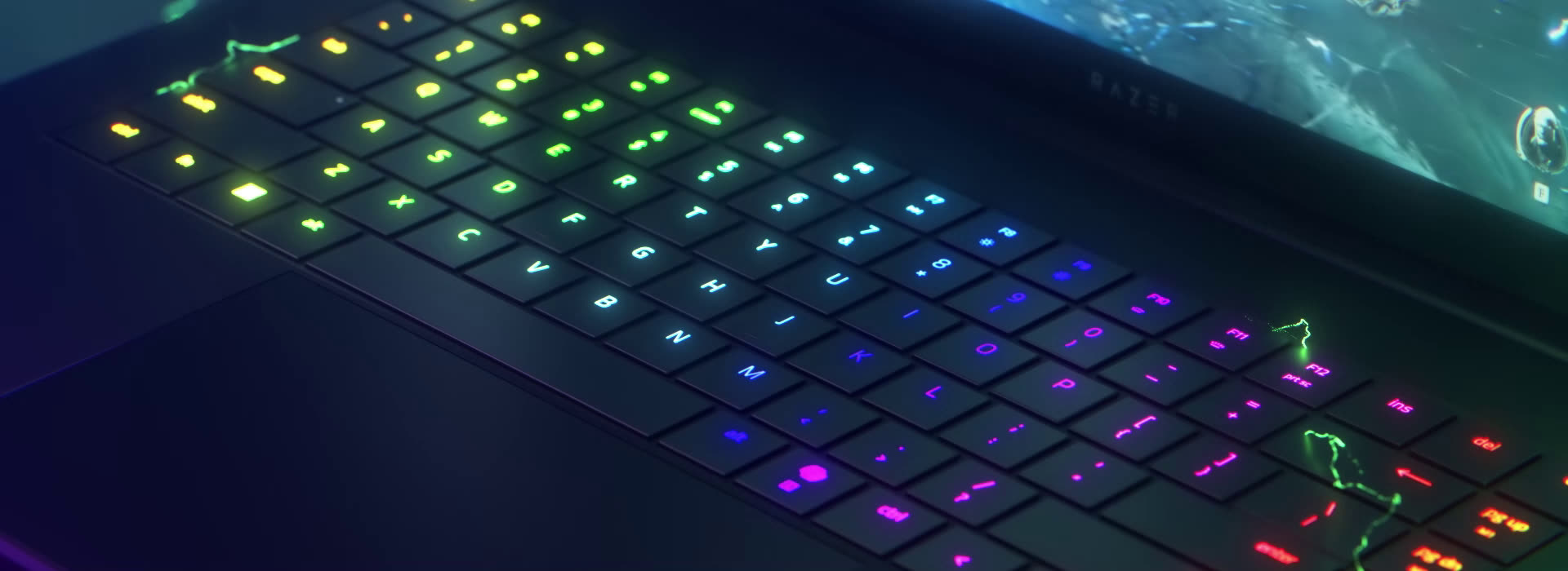 Thinnest RTX 5090 Gaming Laptop - Razer Blade 16 | Razer United States
