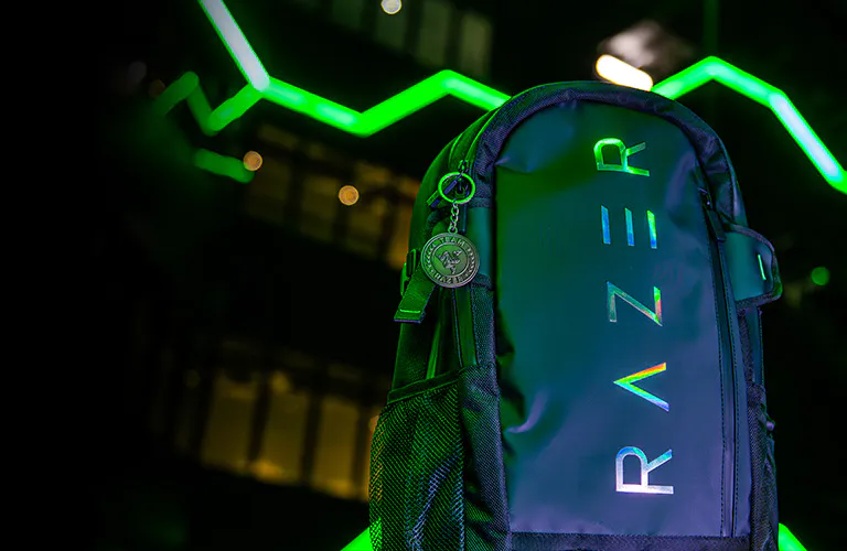 非売品 超レア美品　Razer ゲーミングパーカー 非売品 超レア美品 Razer ゲーミングパーカー 非売品 超レア美品